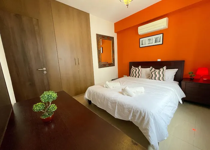 Stylish 2br With Balcony And Parking Near Saint Lazarus And Finikoudes * Larnaca