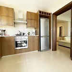 Stylish 2br With Balcony And Parking Near Saint Lazarus And Finikoudes 아파트 *