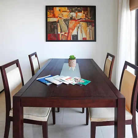 아파트 Stylish 2br With Balcony And Parking Near Saint Lazarus And Finikoudes 라르나카
