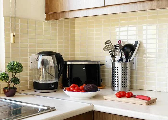 Stylish 2br With Balcony And Parking Near Saint Lazarus And Finikoudes Larnaka