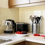Stylish 2br With Balcony And Parking Near Saint Lazarus And Finikoudes لارنكا