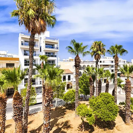 Appartamento Stylish 2br With Balcony And Parking Near Saint Lazarus And Finikoudes